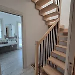 A Casa Di Elena