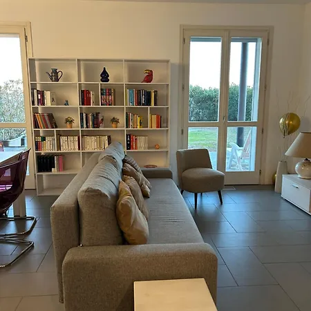 A Casa Di Elena بيت للعطل