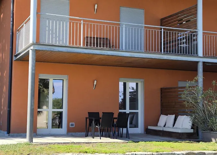 Casa vacanze A Casa Di Elena Lesa